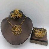 Jewerly set for sale at ikorodu