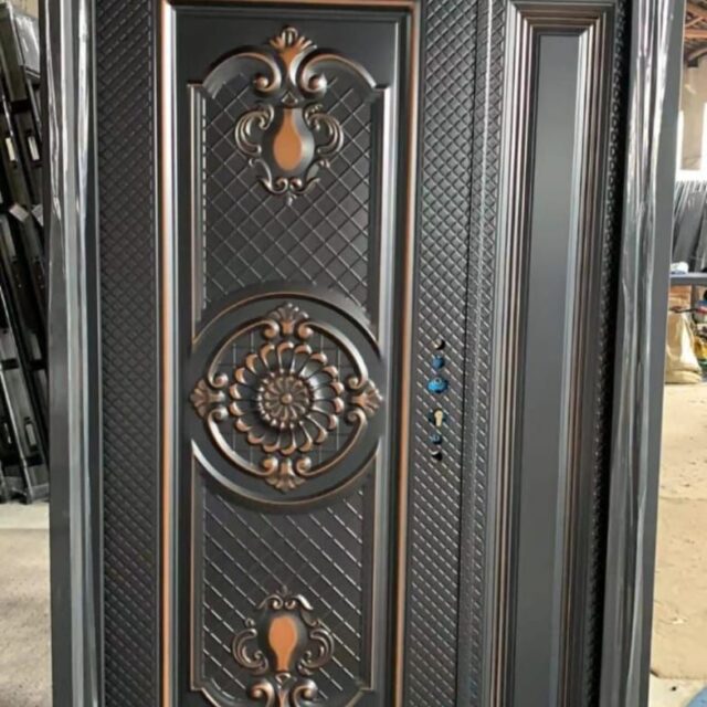 4ft luxury door is available for sale at Odunade Orile Coker oppo