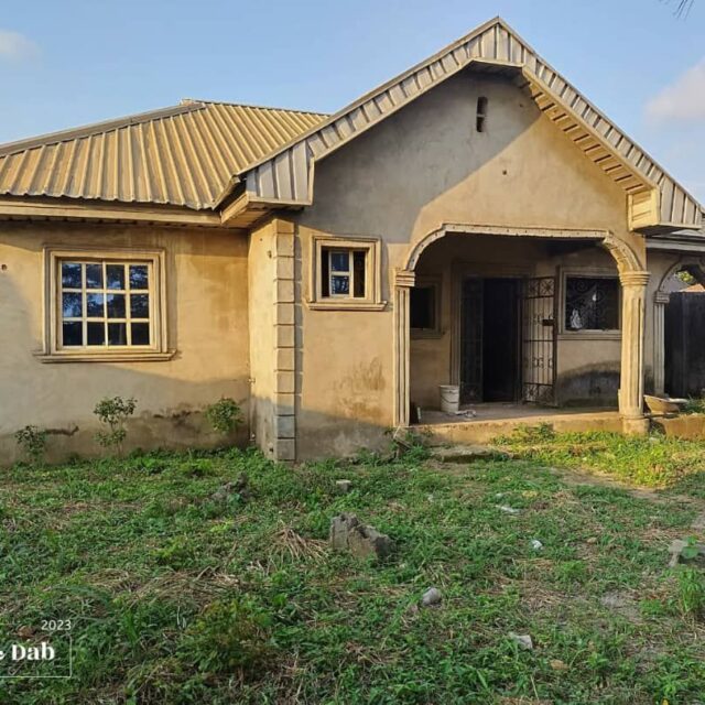 3 bedroom flat for sale at ikorodu