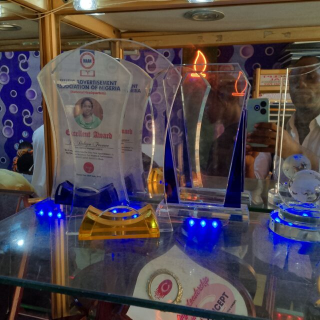 Award gifts and frame for sale at ikorodu