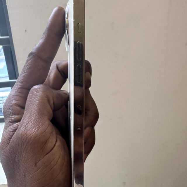 USA used iPhone 12 Pro Max 256GB for sell in ikeja