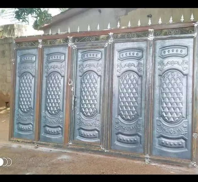 Iron Gate for sale at ikorodu