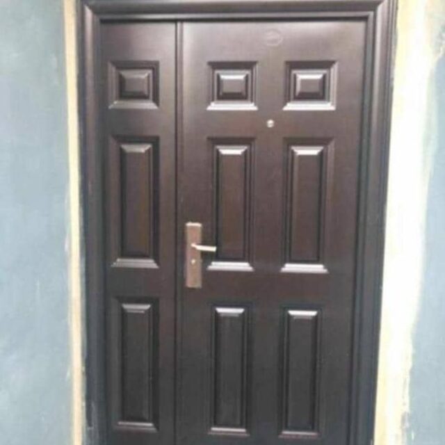 Very quality Steel door available in 4fit at Agric market Coker O