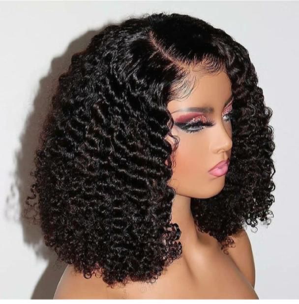 Curly closure for sale at balogun market