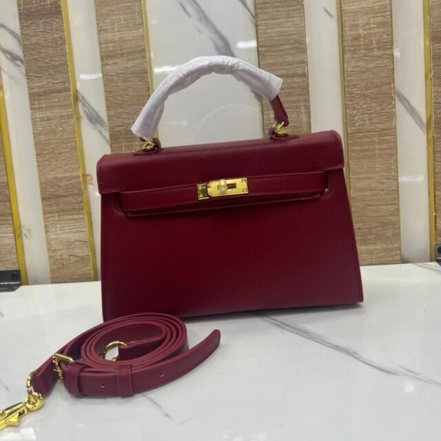 Ladies handbags for sale at ikorodu