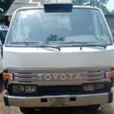 Toyota Dyna truck six willar Long for sale in Jakanra