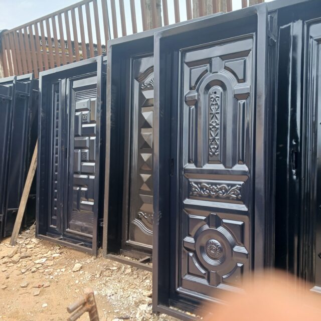 Iron Gate for sale at ikorodu