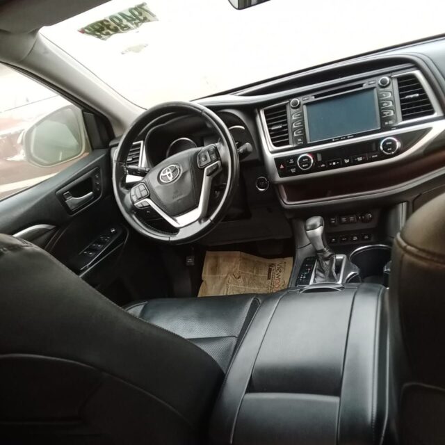 Toyota Highlander 2017 ikeja