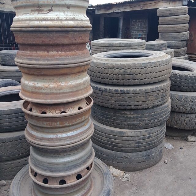 Truck Tyres and Rims