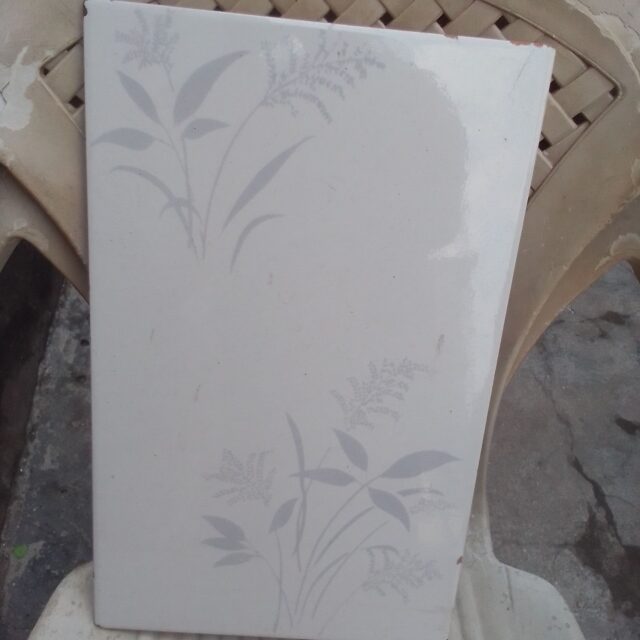 Kitchen wall tiles for sale at sti market Coker orile