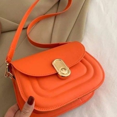 Hand bag