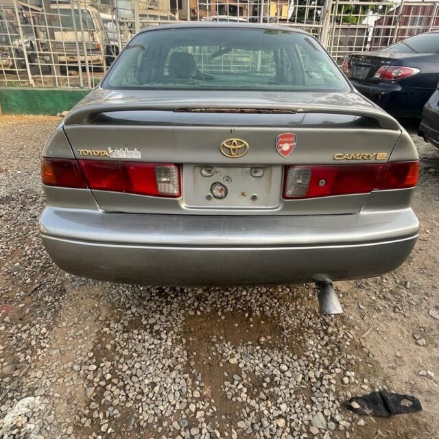 Toyota Camry 2001