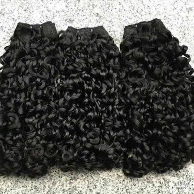 Curly closure for sale at balogun market