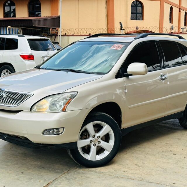 Foreign Used Lexus RX350 for sale at Ijaye