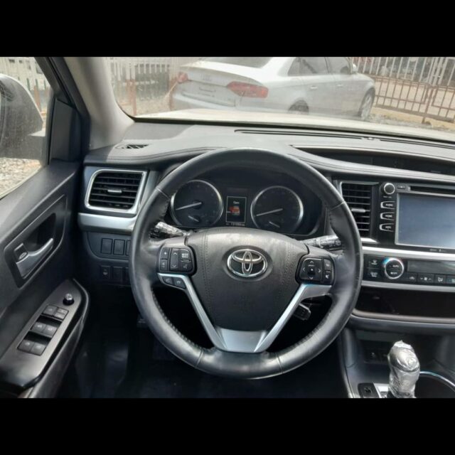 Toyota highlander 2017 for sale