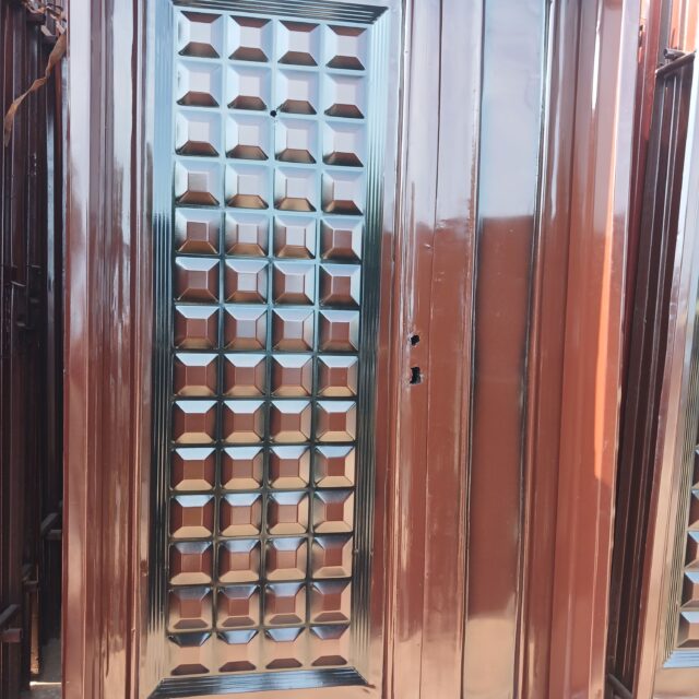 Padded door 4 feet for sale at ikorodu