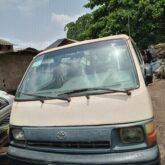 Nigeria Used Toyota Hiace bus for sale at Jankara market ijiaye.