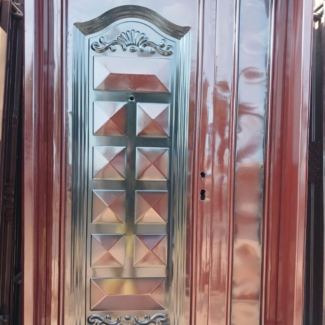 Padded door 4 feet for sale at ikorodu