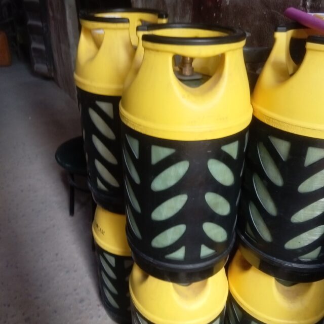 12 5kg fiber cylinder for sale at Alaba international market ojo