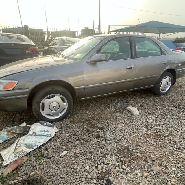 Toyota Camry 2001