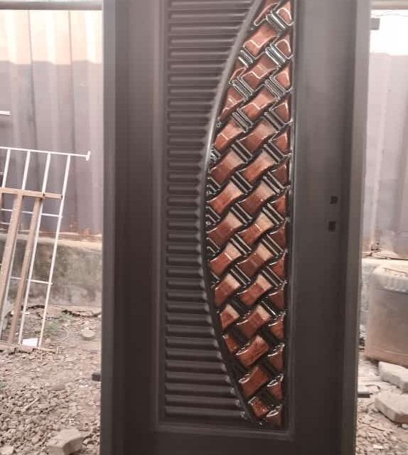 Iron Gate for sale at ikorodu