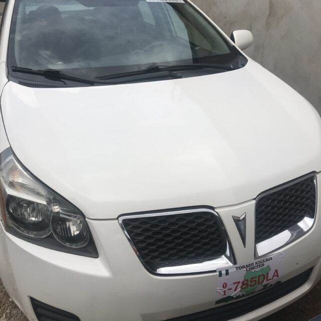 2009 Pontiac vibe for sale cement along Iyanaipaja express road