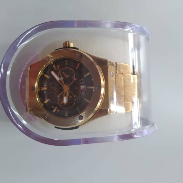 Quality Unisex wristwatch for sale at ikeja