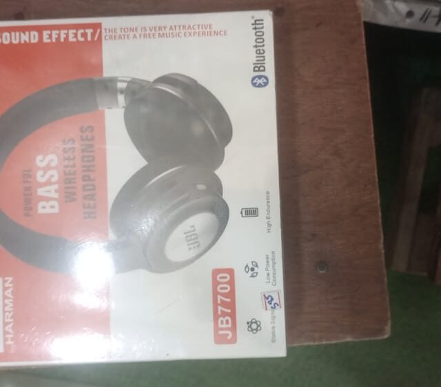 JBL 7700 HEAD PHONE for sale at ikeja