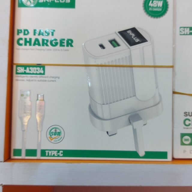 Quality 45wats super fast charger for sale at gbagada