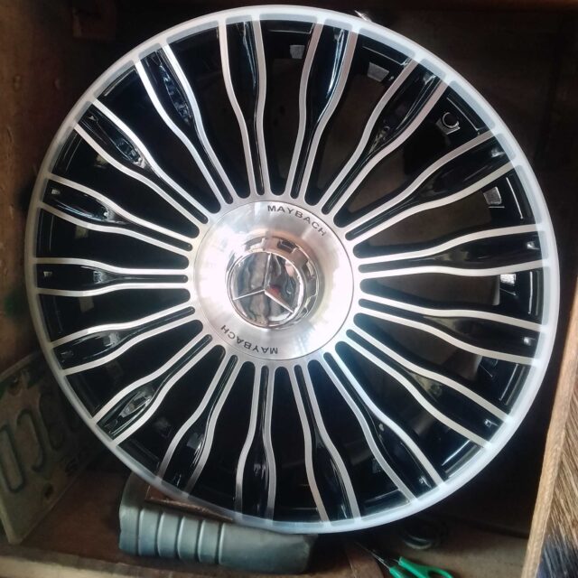 Complete Set of Mercedes Benz Maybach Rim for sale at Ikeja