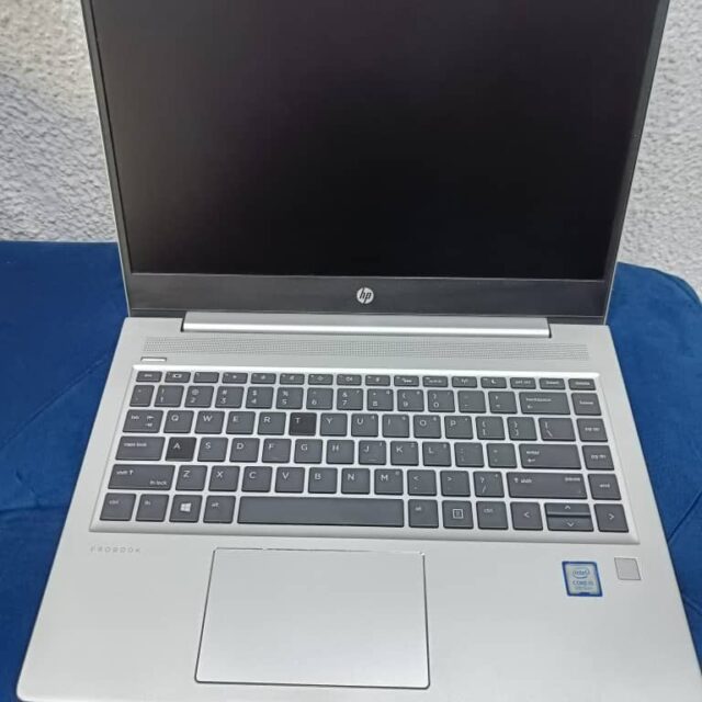 HP probook 440 G6 Intel core i5 Keyboard light 256GB SSD 8GB RAM