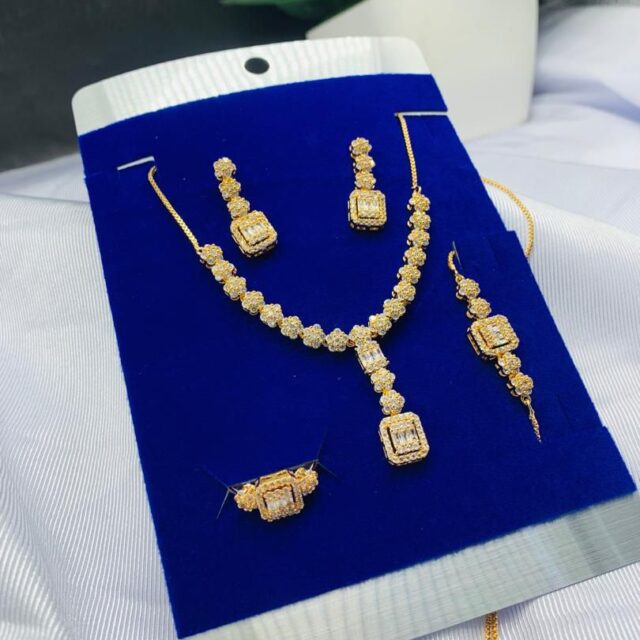 Earrings and necklaces and bangles – Ikeja