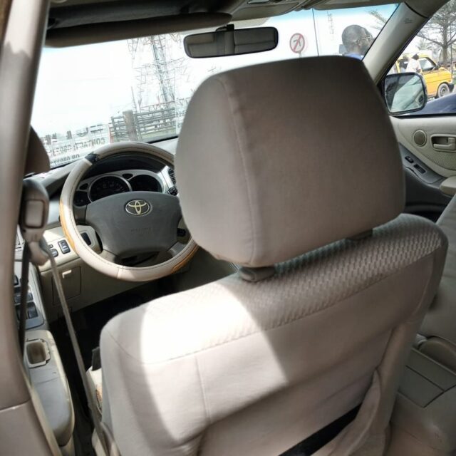 Nigeria Used Toyota Highlander for sale at Gbagada