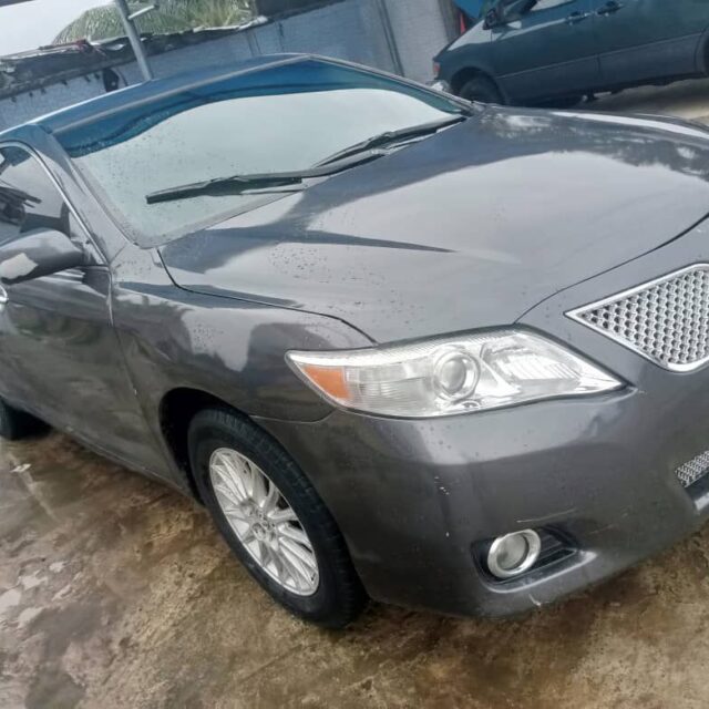 Sales Alert for Toyota camry,Dealer market