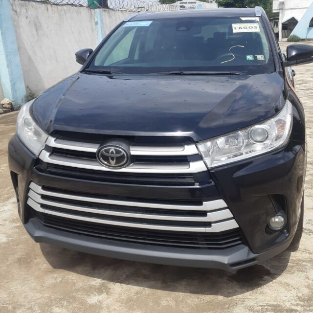 2017 Toyota Highlander for sale at Ikeja