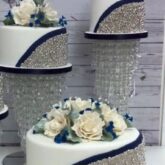 Wedding cake for sale at ikorodu