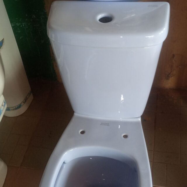 Complete WC with washing hand basing for sale at ikeja along