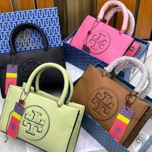 Quality design handbags for sale at ikorodu