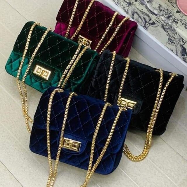 Designer ladies handbags for sale at ikorodu