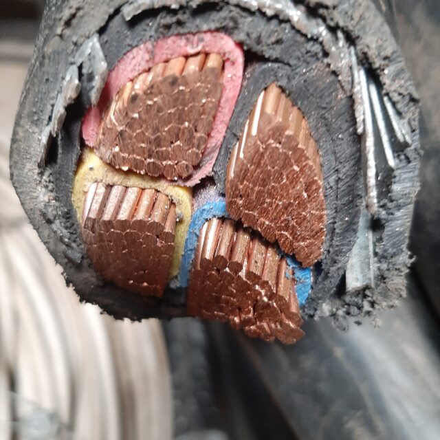 4x150mm armoured cable