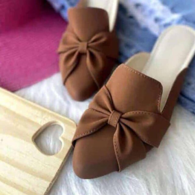 Handmade half shoe for females