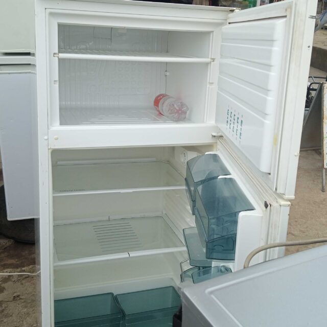 Ice cooling fridge available for sale