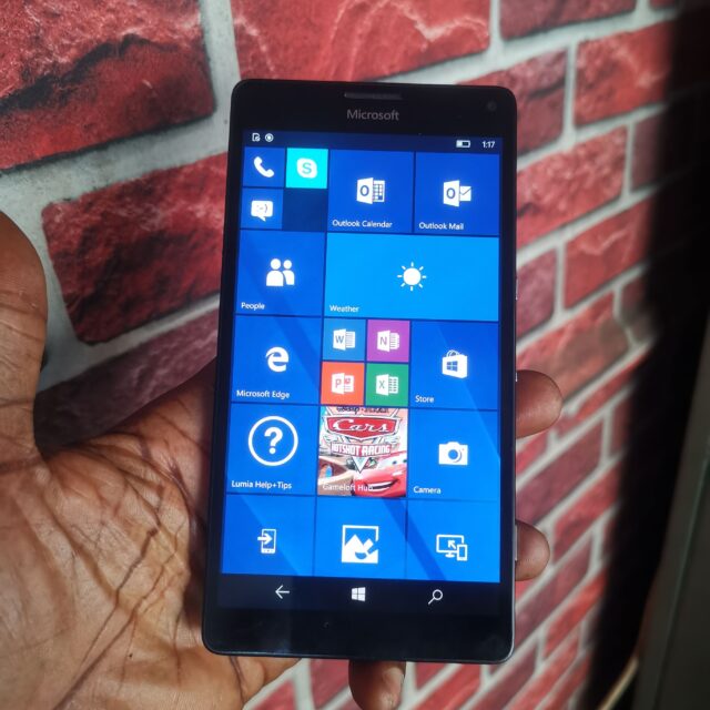 Microsoft Lumia 950