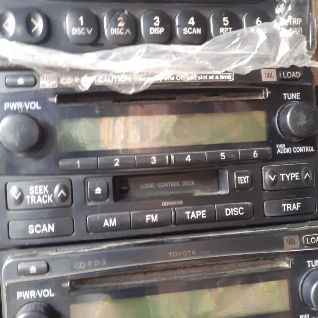 Toyota corolla 2005 car stereo for sale