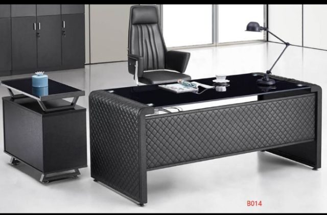 Glass Executive table for sale at Ojo Lagos