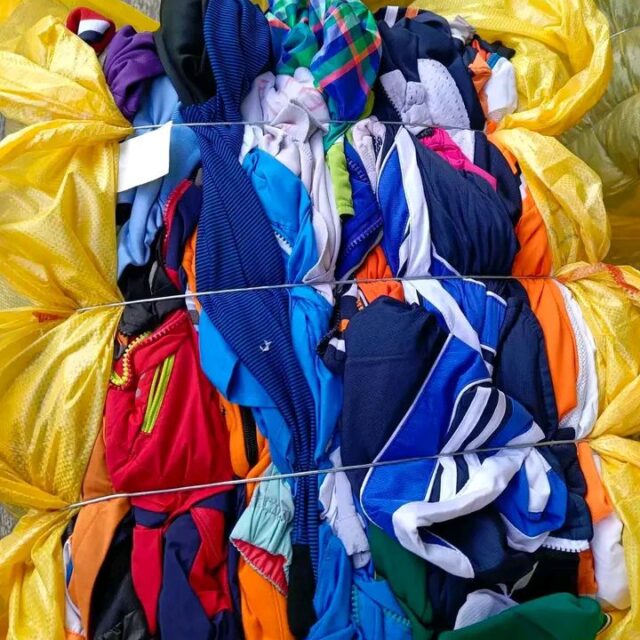 07048713557 First Grade Uk Bale of unisex clothes for sale at a v