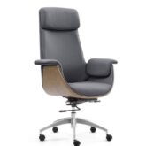 Quality executive office chair sale at Ojo Lagos