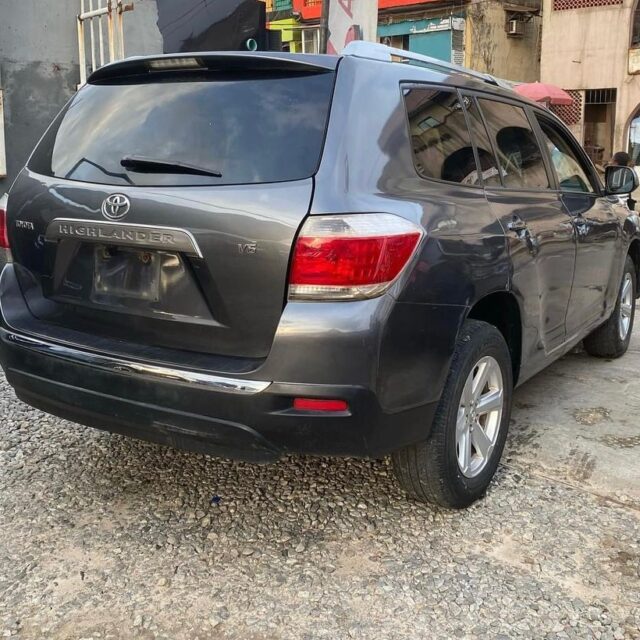 Toyota Highlander for sale at Alimosho