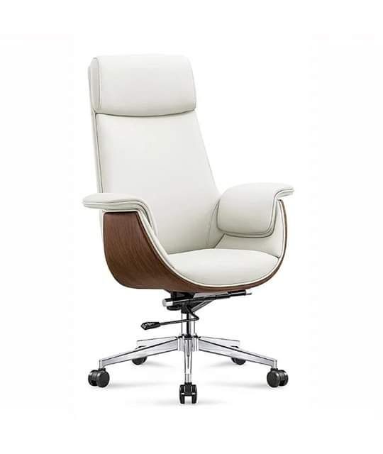 Quality executive office chair sale at Ojo Lagos