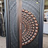 Cast aluminum door’s